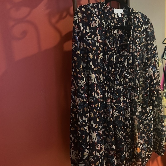 Wren & Willa Butterfly Botanical Blouse Large - Picture 5 of 13